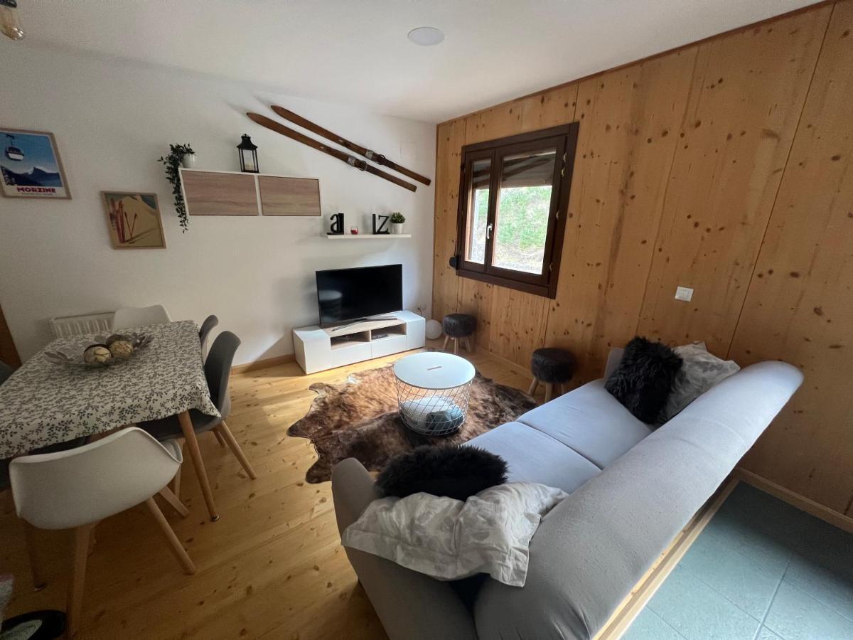 Apartamento Luga Кастиейо де Хака Екстериор снимка